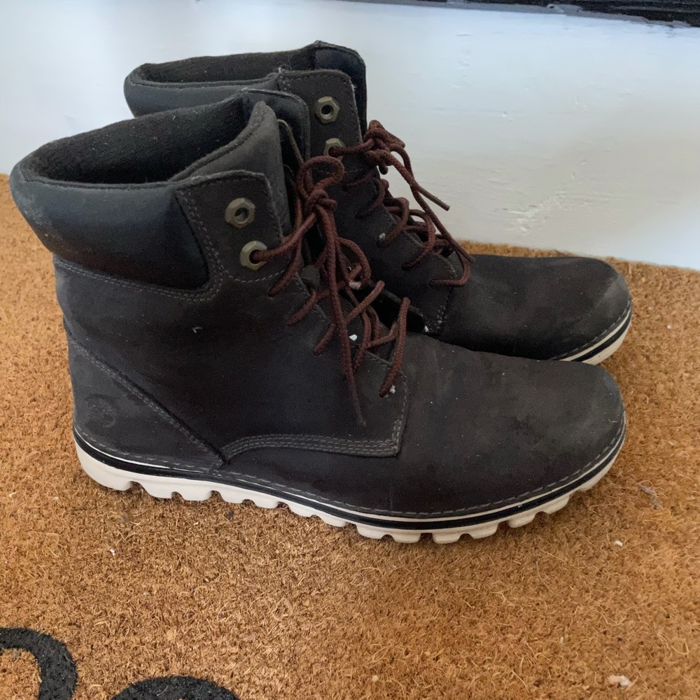 Size 8.5 timberland boots